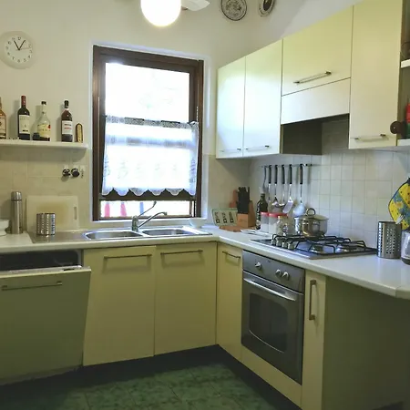 Apartment In Pineta *